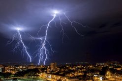 Período de Chuvas requer atenção redobrada para riscos de acidentes elétricos