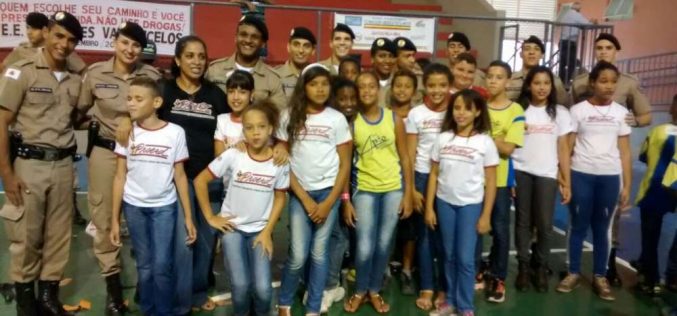 Proerd realiza formatura de alunos de escolas de Sete Lagoas e Funilândia