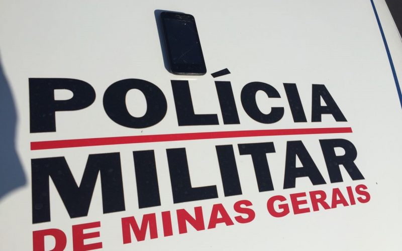 Polícia Militar recupera celular furtado