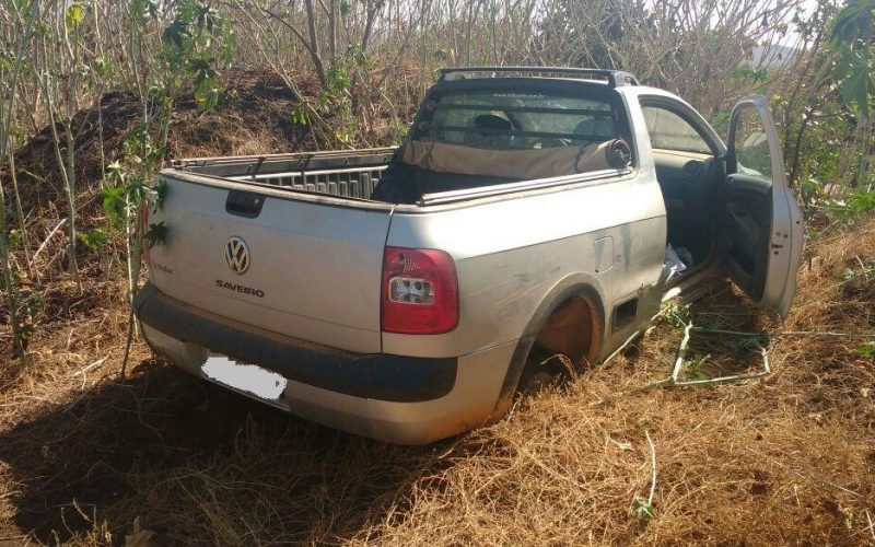 Veículo roubado em Caetanópolis é recuperado pela PM no Lontrinha