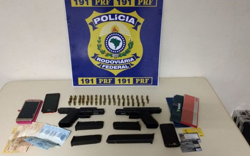 PRF Sete Lagoas captura foragido com extensa ficha criminal e apreende duas pistolas 9 mm de uso restrito