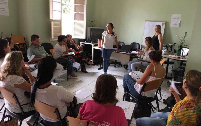 Equipes de enfermagem passam por capacitação sobre acolhimento ao paciente