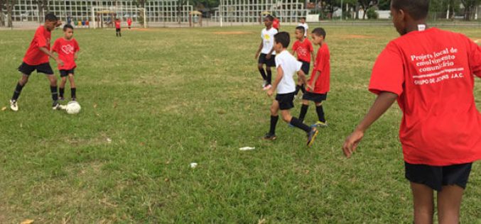 Fazenda Velha recebe escolinha de futebol da Prefeitura