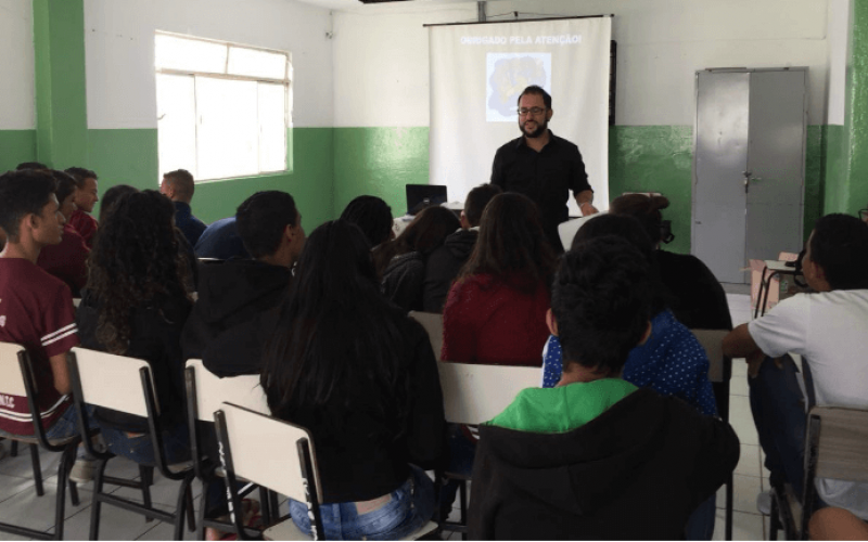 Projeto de Engenharia Ambiental e Sanitária visita escolas do Ensino Médio de Sete Lagoas