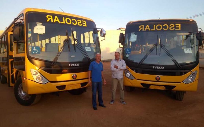 Sete Lagoas recebe dois ônibus para o transporte escolar