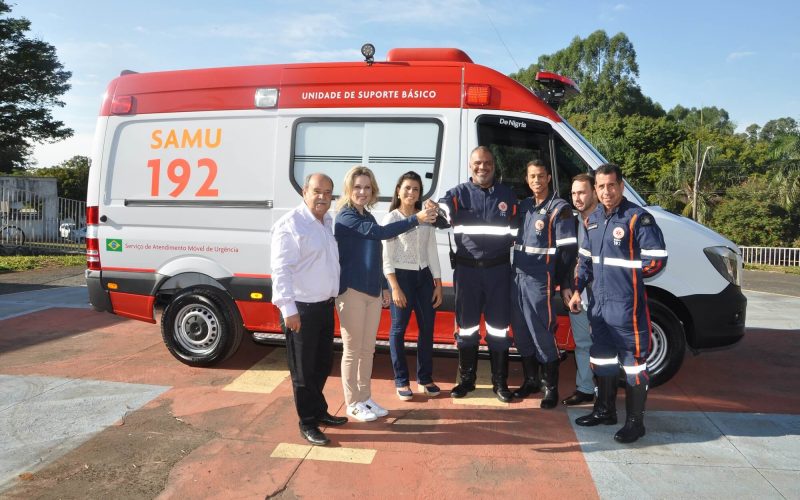 SAMU recebeu nova ambulância para atendimento à população
