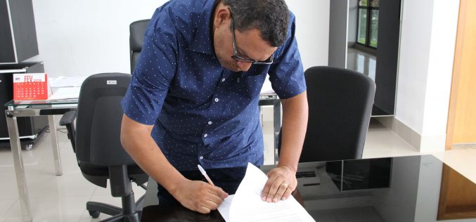 ﻿Cláudio Caramelo (PRB) é empossado prefeito de Sete Lagoas