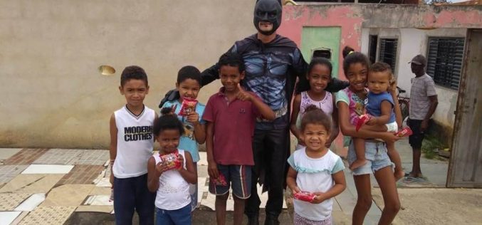 ﻿Projeto Batman leva alegria para as crianças em Caetanópolis