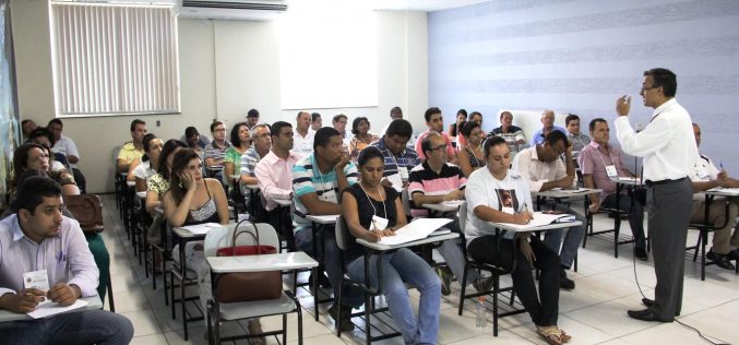 Escola do Legislativo promove ciclo de palestras na Câmara sobre políticas públicas e controle social
