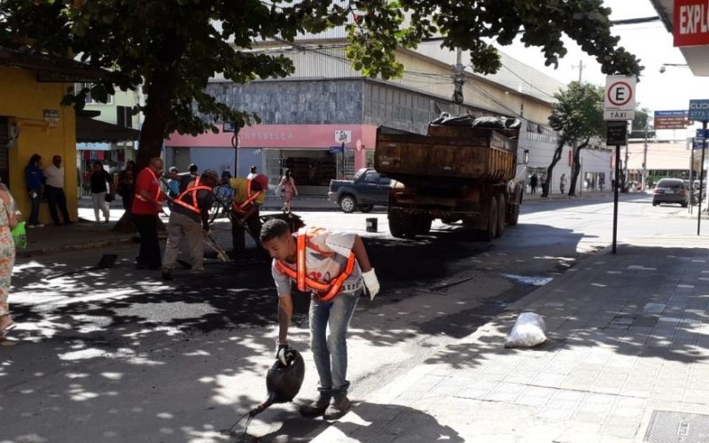 Operação tapa buracos da Prefeitura contempla regiões de grande demanda em Sete Lagoas