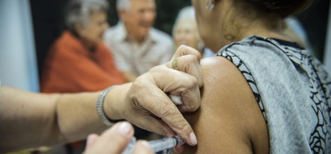 Ainda com baixa adesão, vacinação contra a gripe entra na 3ª fase em Sete Lagoas