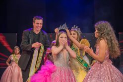 Sete-lagoana é eleita Miss Brasil Infantil 2022