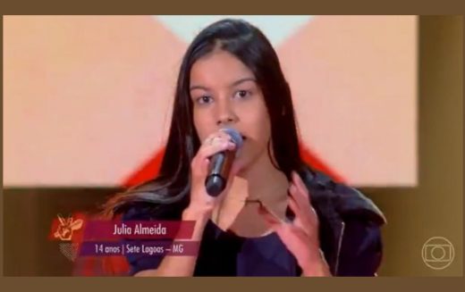 Júlia Almeida, de Sete Lagoas está no The Voice Kids 2022